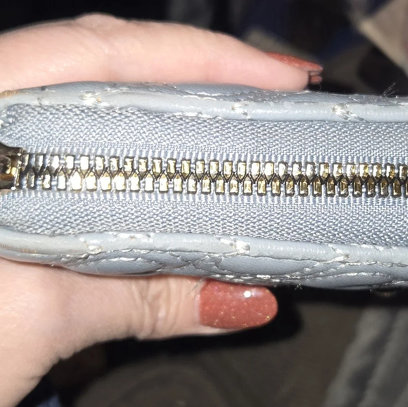 Betsey Johnson Blue Faux Leather Heart Stitched Zip Around Wallet/Wristlet - Picture 9 of 12